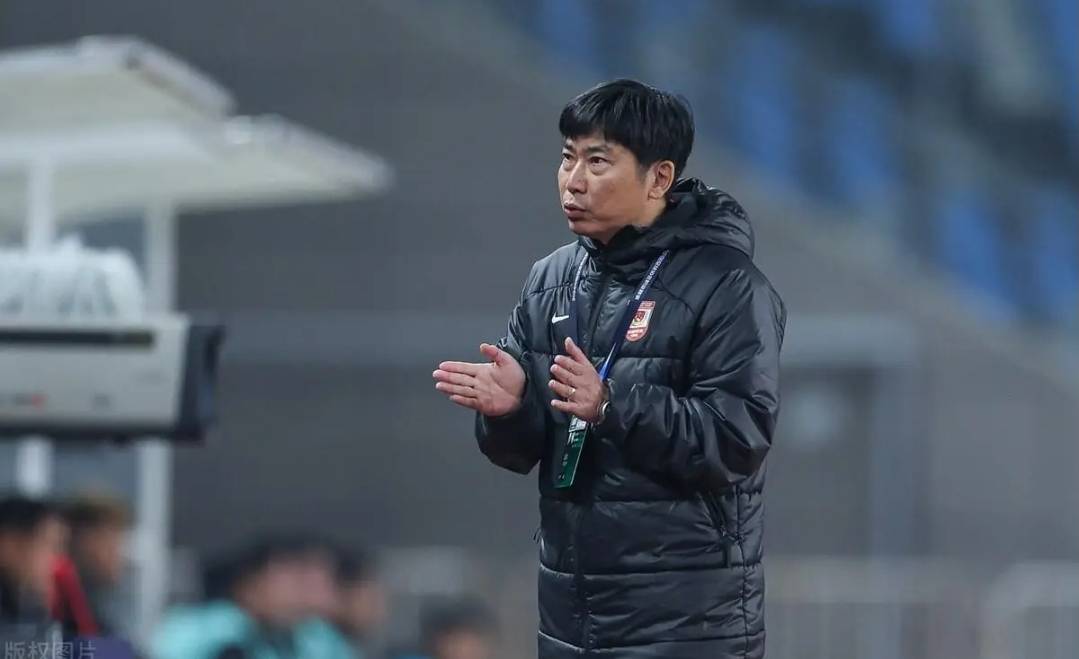 包含武汉三镇内部会议纪要流出:今夜内部沟通,欧超杯使命明确,控场能力受关注的词条 包含武汉三镇内部会议纪要流出:今夜内部沟通,欧超杯使命明确,控场能力受关注的词条