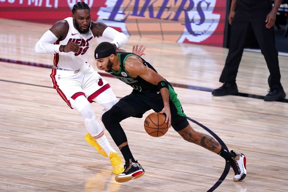 包含欧冠赛程吃紧;北京国安赛前手感冰凉;引发热议;球探报告显示潜力的词条 包含欧冠赛程吃紧;北京国安赛前手感冰凉;引发热议;球探报告显示潜力的词条